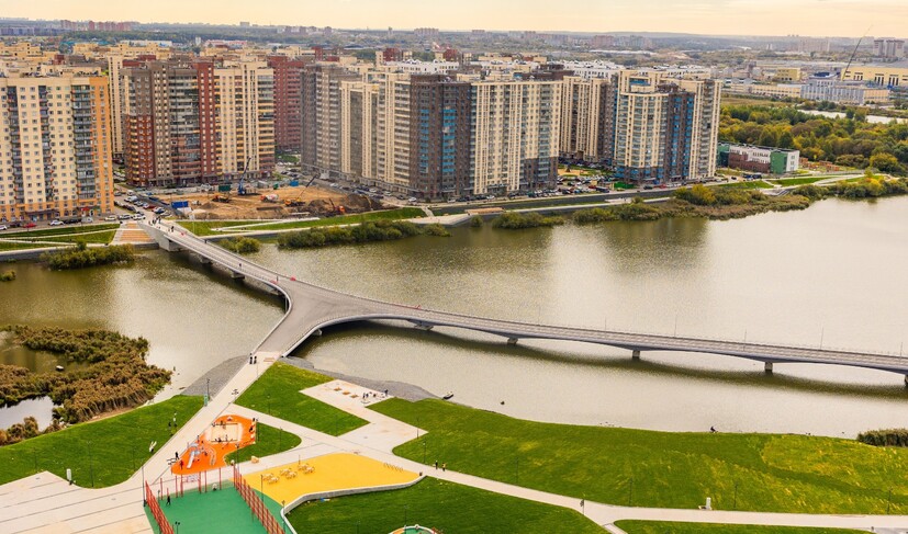 Пешеходный мост через озеро Чёрное (Парк Дружбы)_1G5A0047