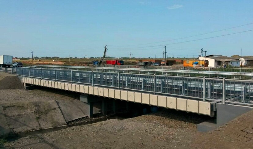 Водосток фасадного типа ЛВ-Ф03_dagestan1